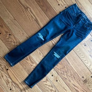 Dark blue rippped WHBM skimmer jeans